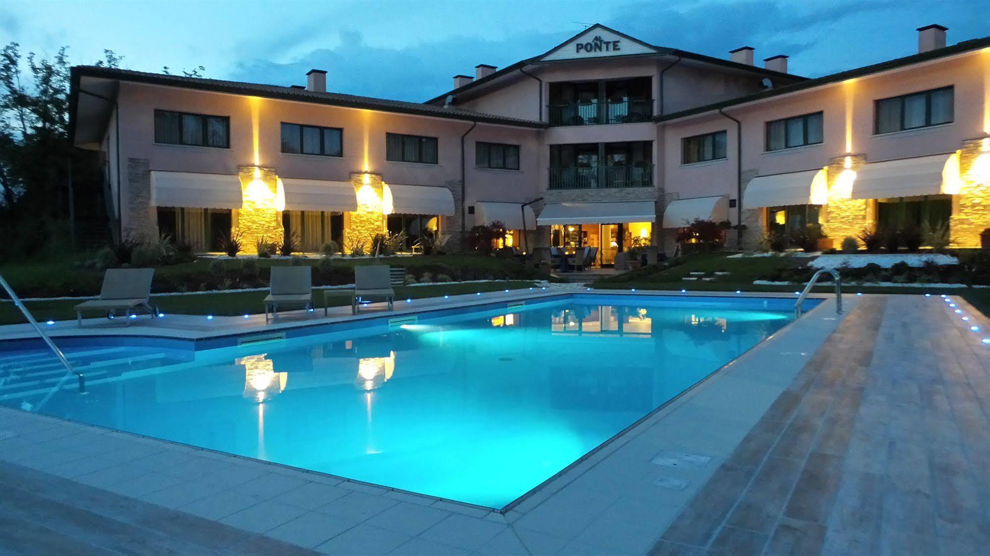 Hotel Al Ponte Gradisca d'Isonzo Bagian luar foto