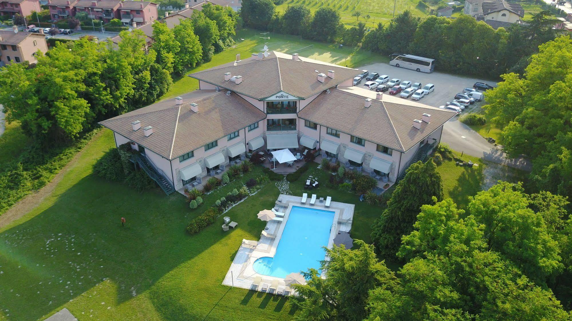 Hotel Al Ponte Gradisca d'Isonzo Bagian luar foto